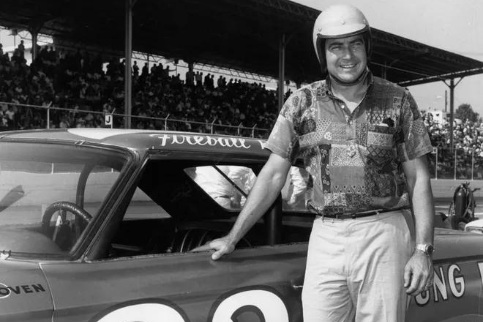 Has anyone ever died in Nascar? Fan Arch