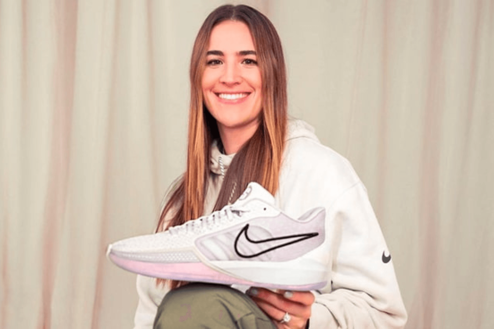 Is Sabrina Ionescu sponsored by Nike?
