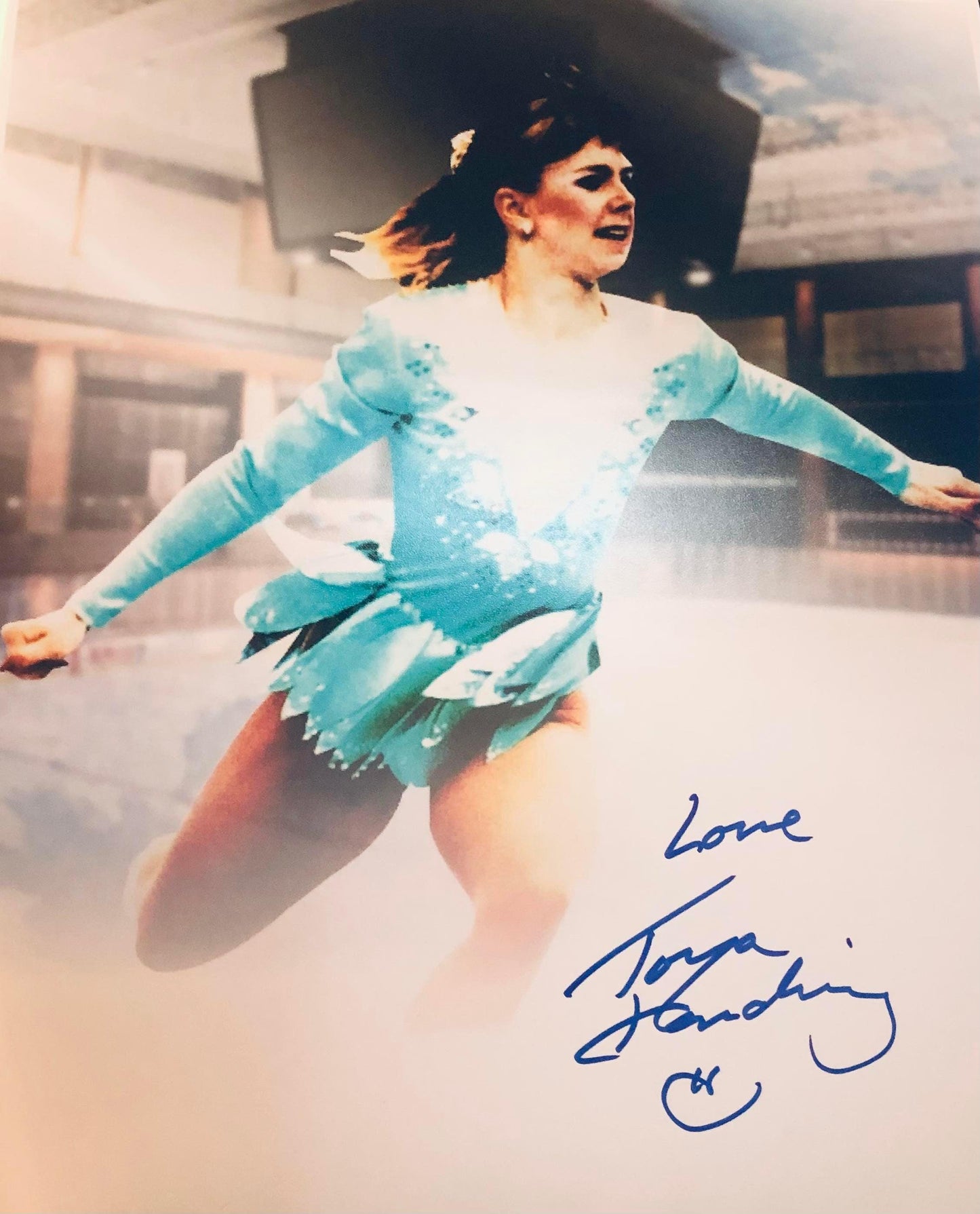 Tonya Harding "Limited Edition" Signed 8x10 - Fan Arch