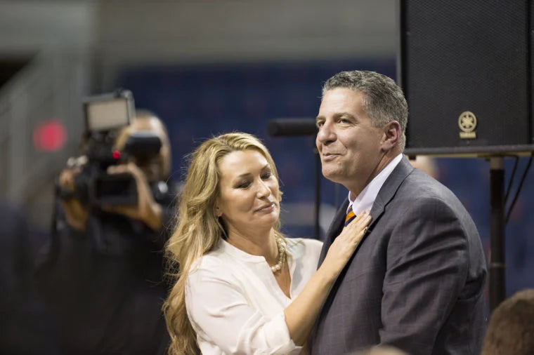 Who is Coach Bruce Pearl's wife?