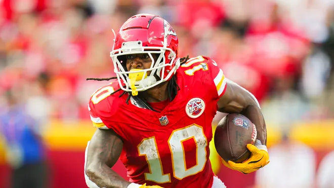 Is Chiefs RB Isiah Pacheco single?