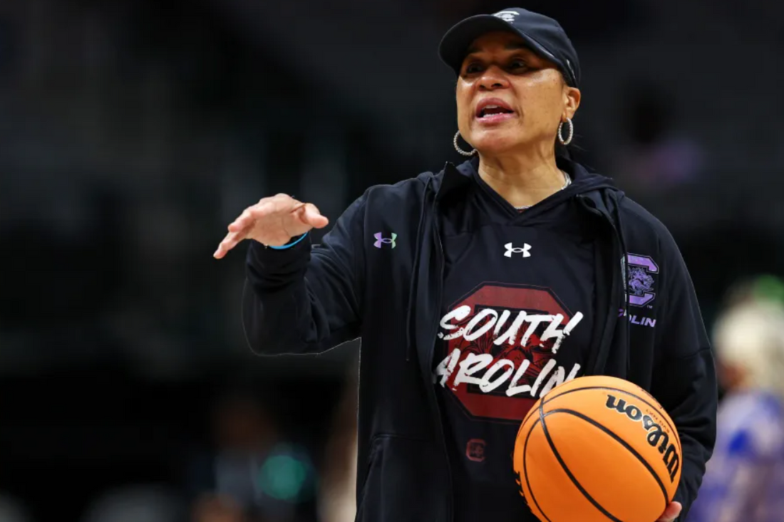 What ethnicity is Dawn Staley?