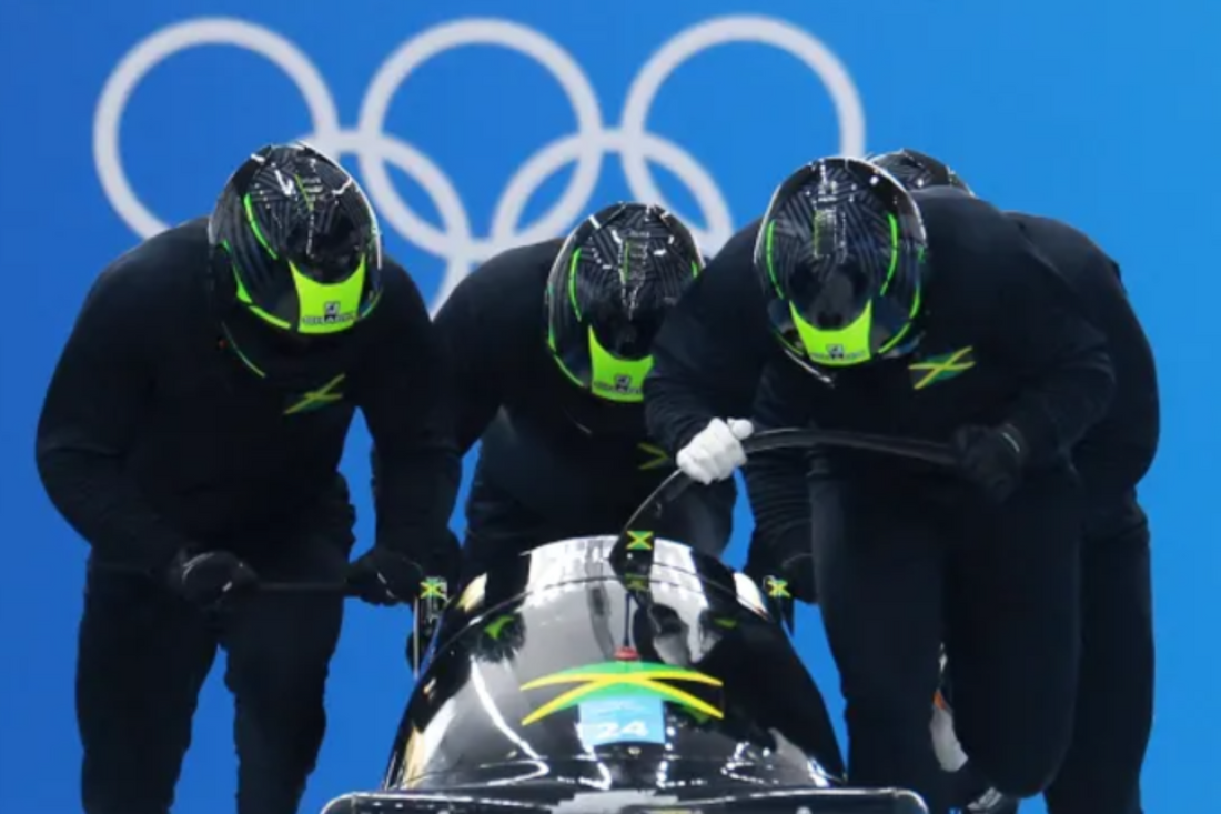 How much money do Olympic Bobsledders make per year?