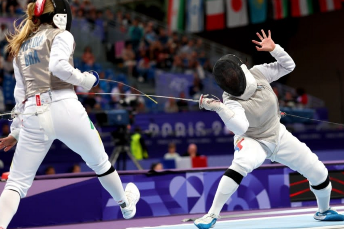 How much money do Olympic fencers make per year?