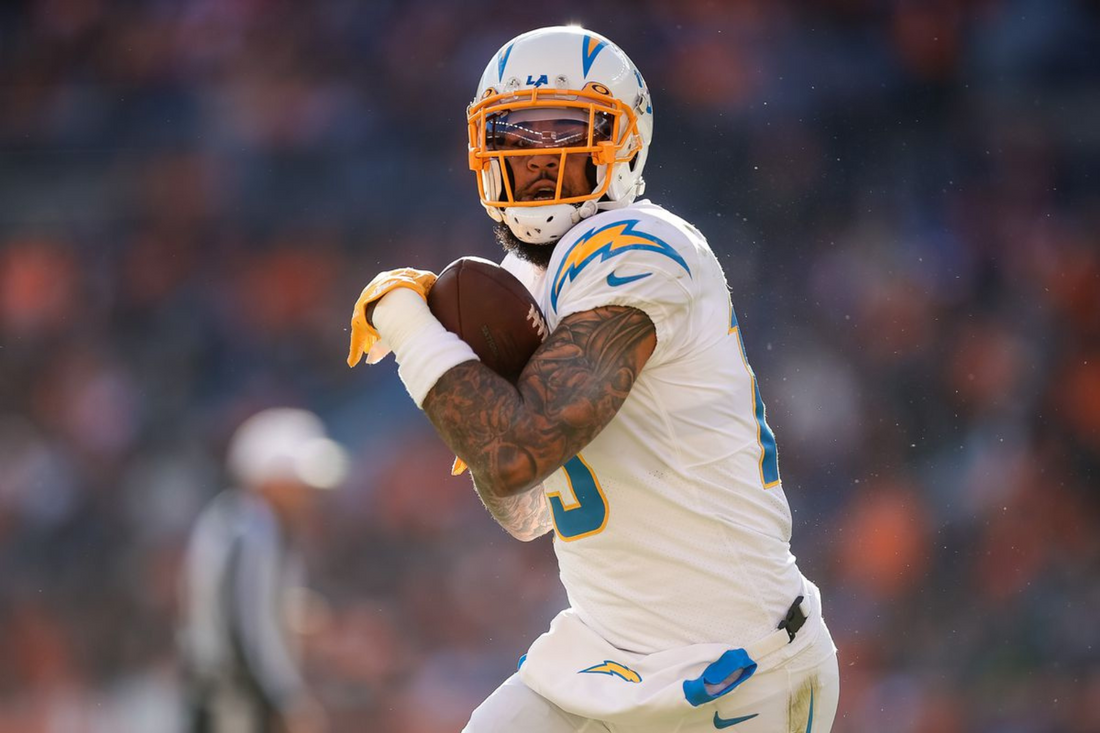 How much does Keenan Allen make in the NFL?
