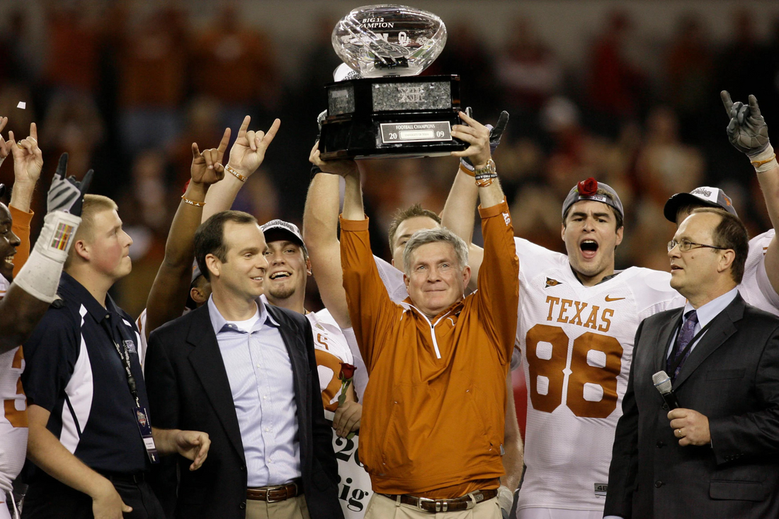 How many national championships have the Texas Longhorns won?