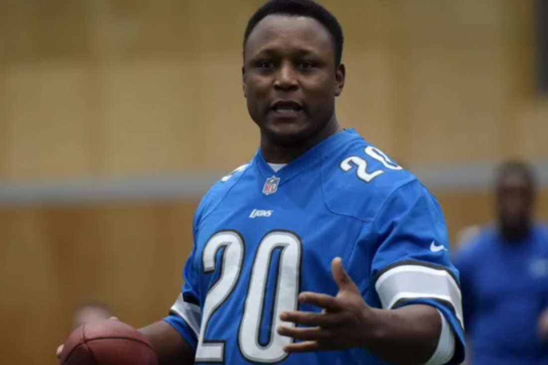 How Many Times did Barry Sanders go to the Playoffs?