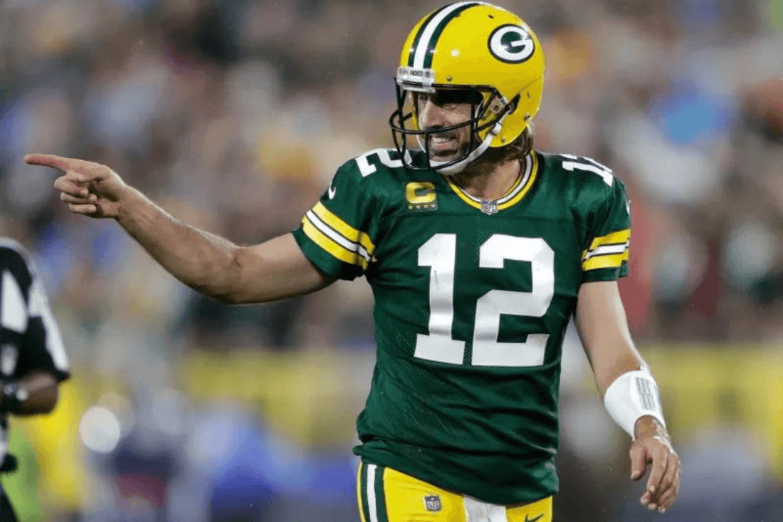 How Much is an Aaron Rodgers Rookie Card Worth? - Fan Arch