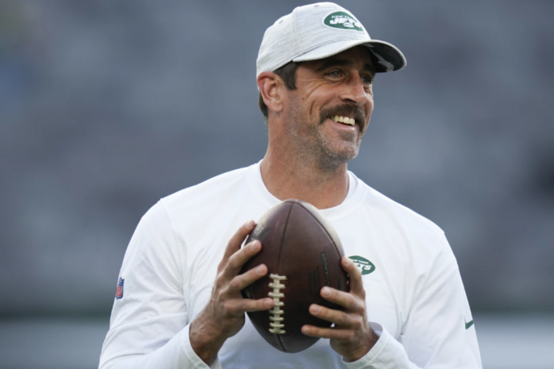 Creative Fantasy Football: Best Team Names Inspired by Aaron Rodgers