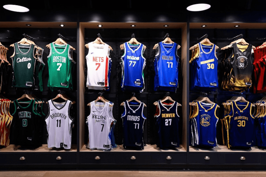Stephen Curry headlines top-selling jerseys so far this season
