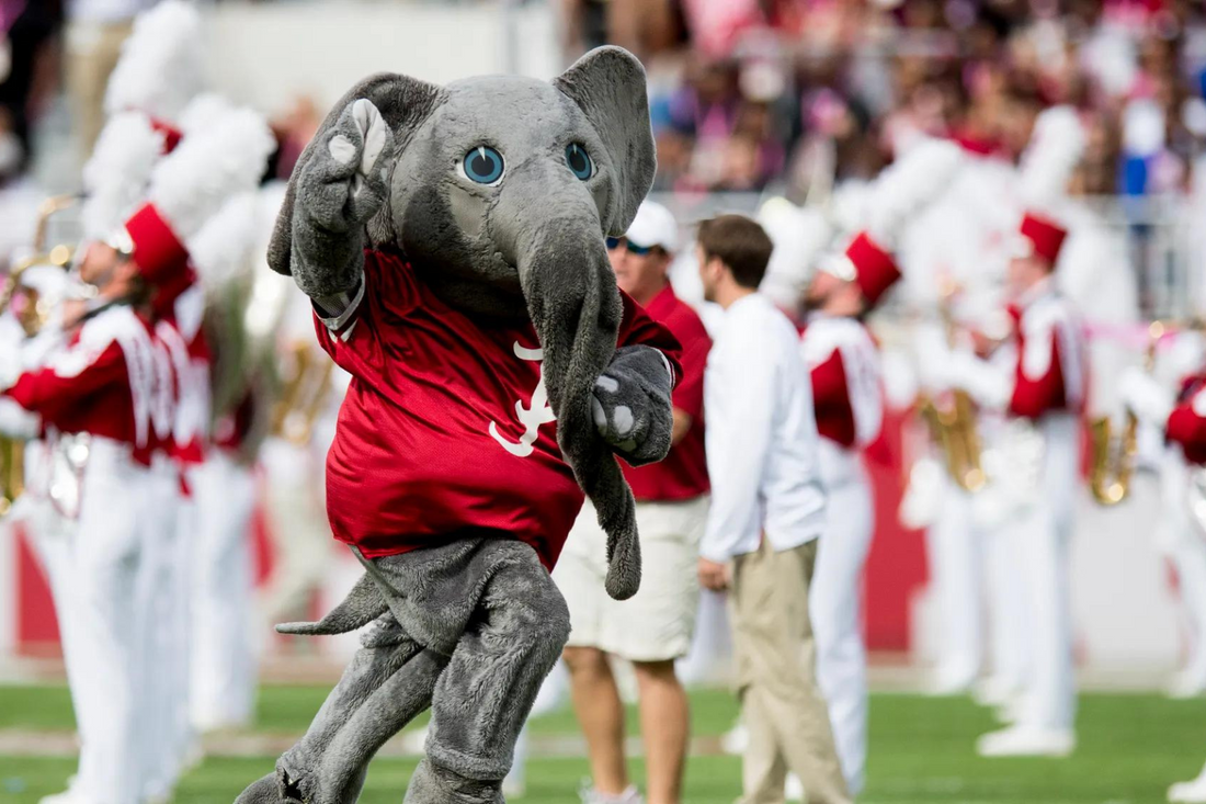 Why is Alabama's mascot an Elephant