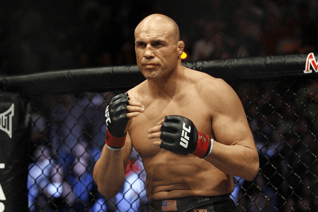 The Journey of MMA Fighter Randy Couture: From Health Scare to a New Chapter in Bellator - Fan Arch