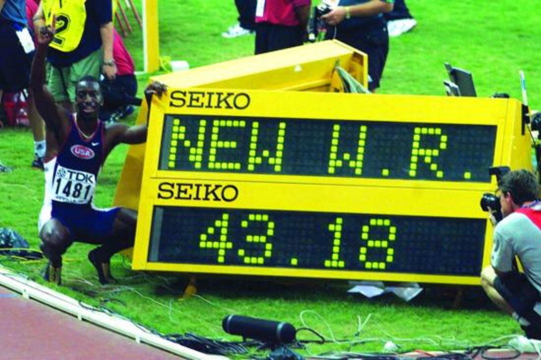 What is world record 400m?