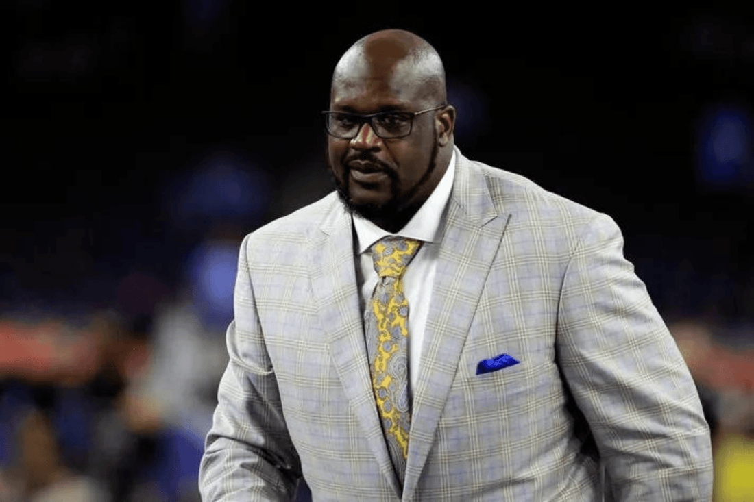 Shaquille O'Neal Owns The Biggest Purchase in Walmart History - Fan Arch
