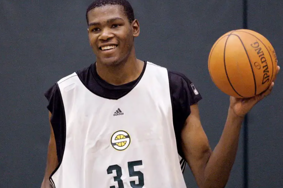 What If the New York Knicks Drafted Kevin Durant in 2007?