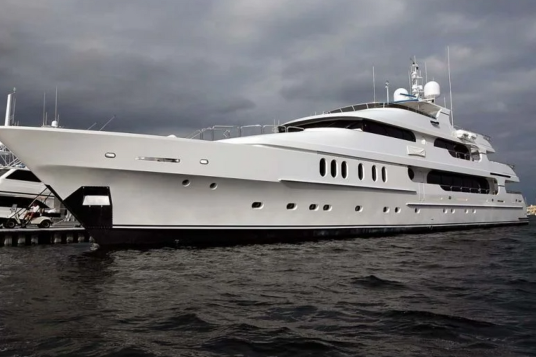 How Big is Tiger Woods's Yacht?