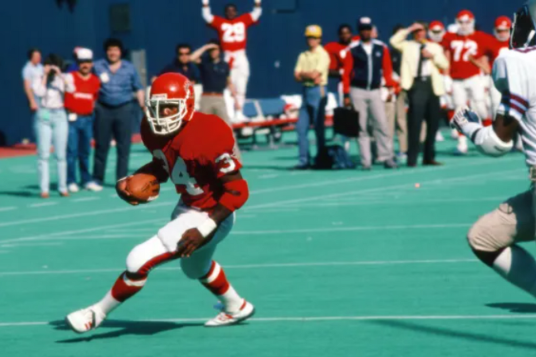 What If the NFL Merged with the USFL in the 1980s?