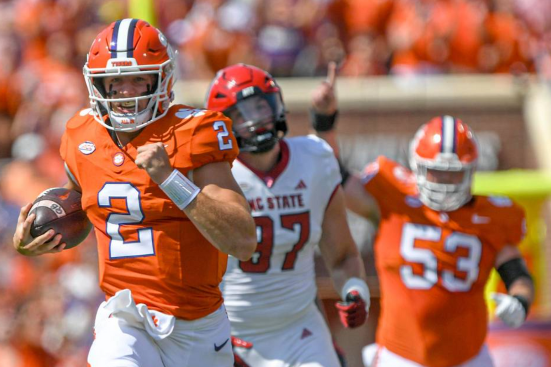 What is the Tiger Walk at Clemson? - Fan Arch