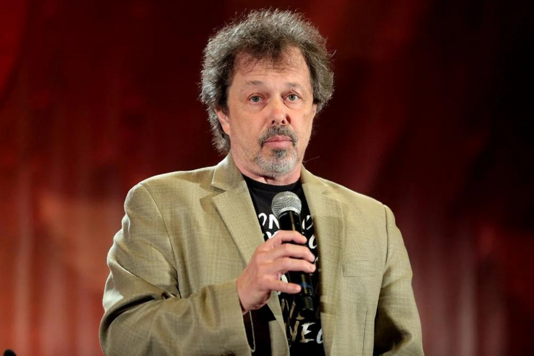 What is Curtis Armstrong's Net Worth in 2024?