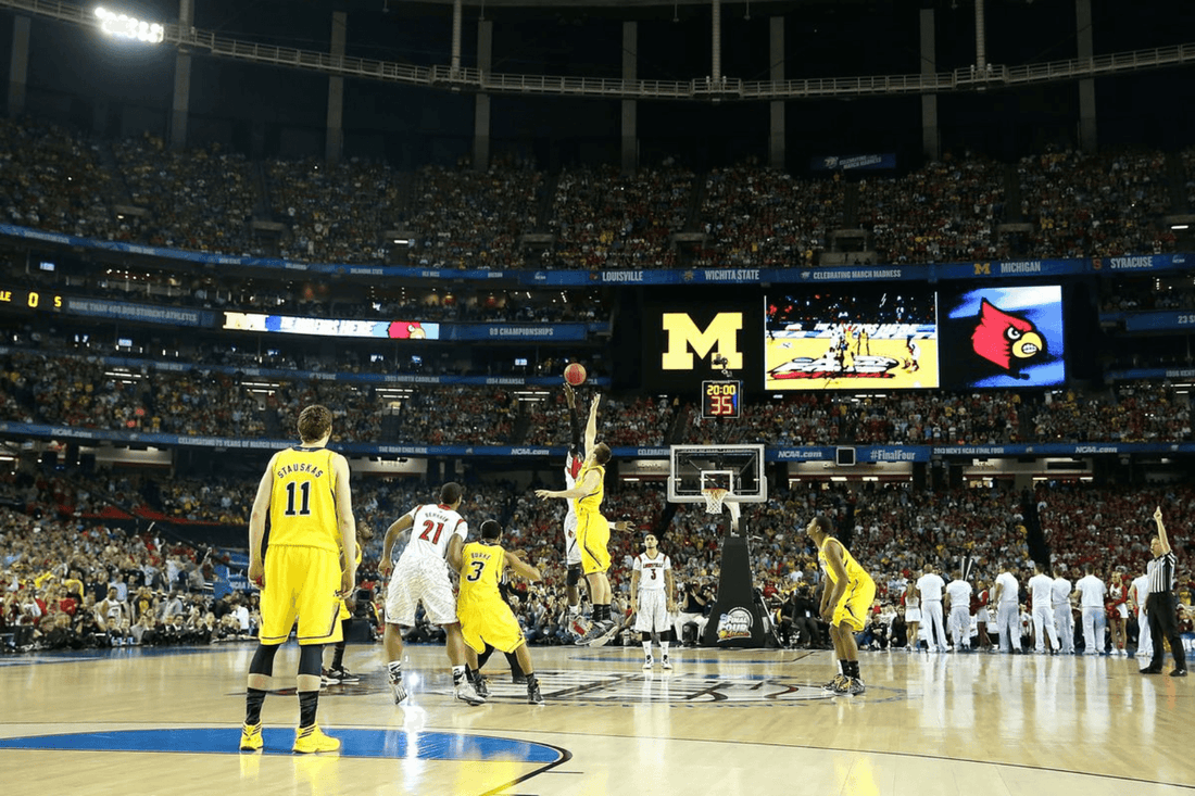 The Top 10 Michigan Wolverines Basketball Players of All-Time - Fan Arch