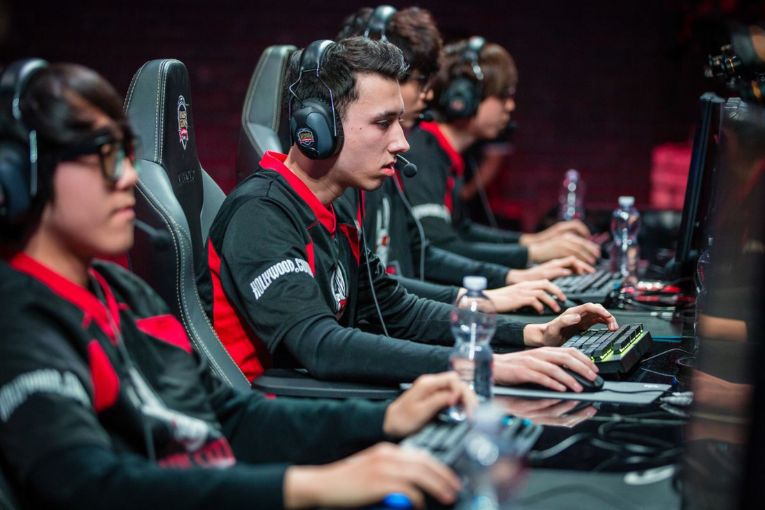 How Much Money do E-Sports Athletes Make Yearly?