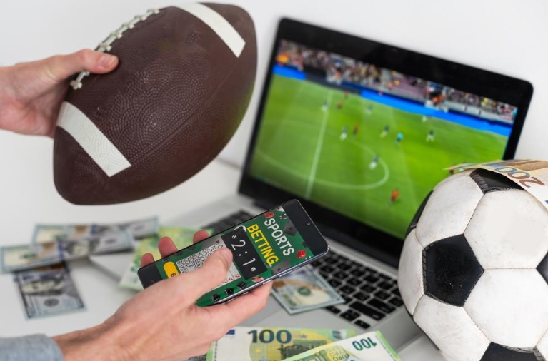 Game Theory 101: What Fans Can Learn From Casino Strategy and Sports Analytics