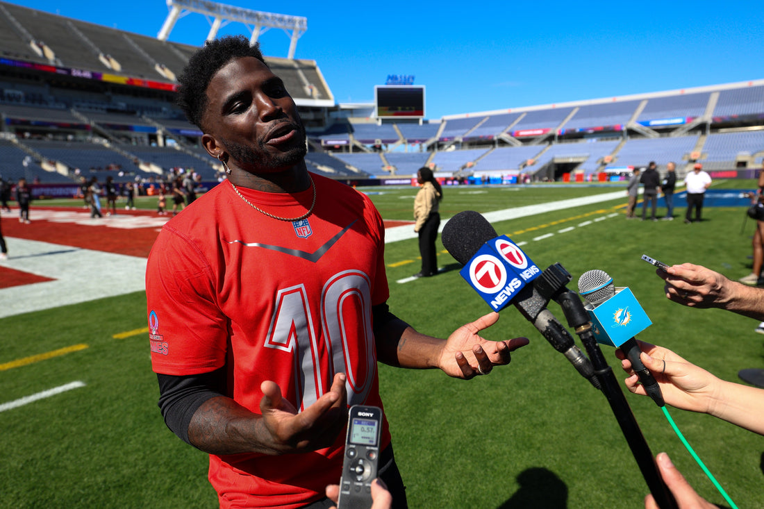 Miami Dolphins' Tyreek Hill Breaks His Silence on Being Detained by the Police Before NFL Game