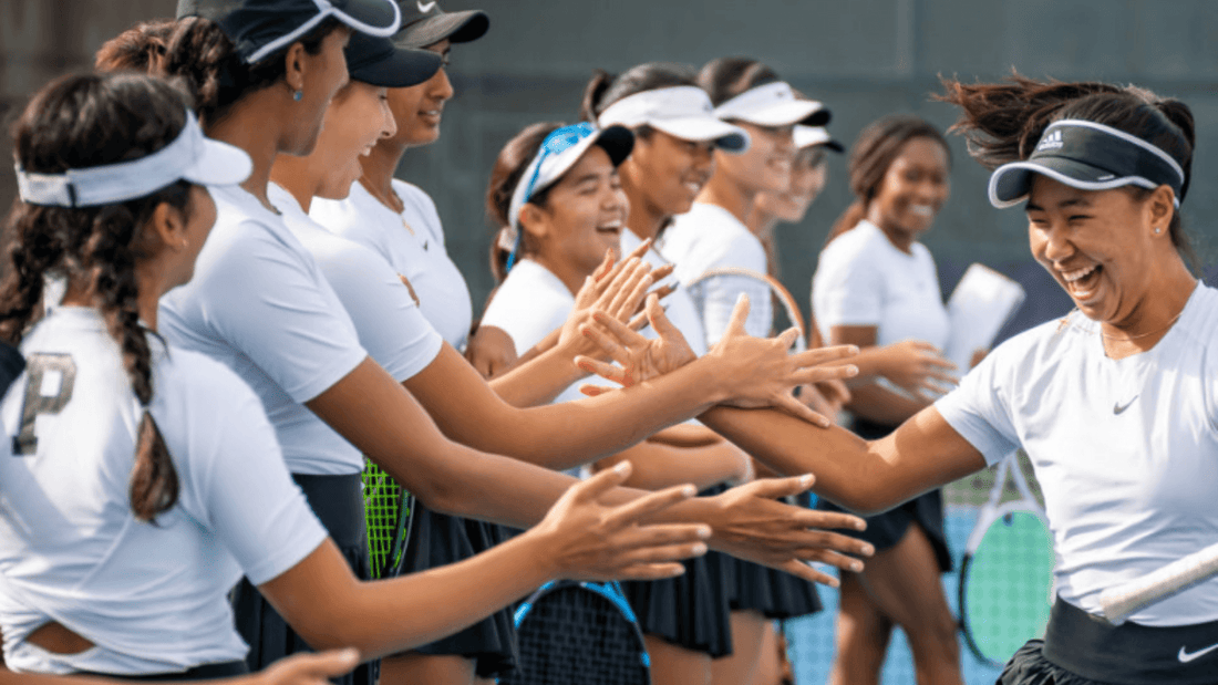 How many tennis players are on a high school team? - Fan Arch