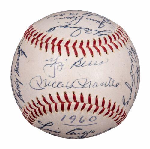 Sports Memorabilia: How to Spot Autograph Forgeries