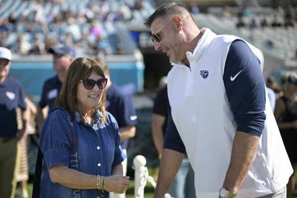 Meet Mike Vrabel's wife, Jen Vrabel