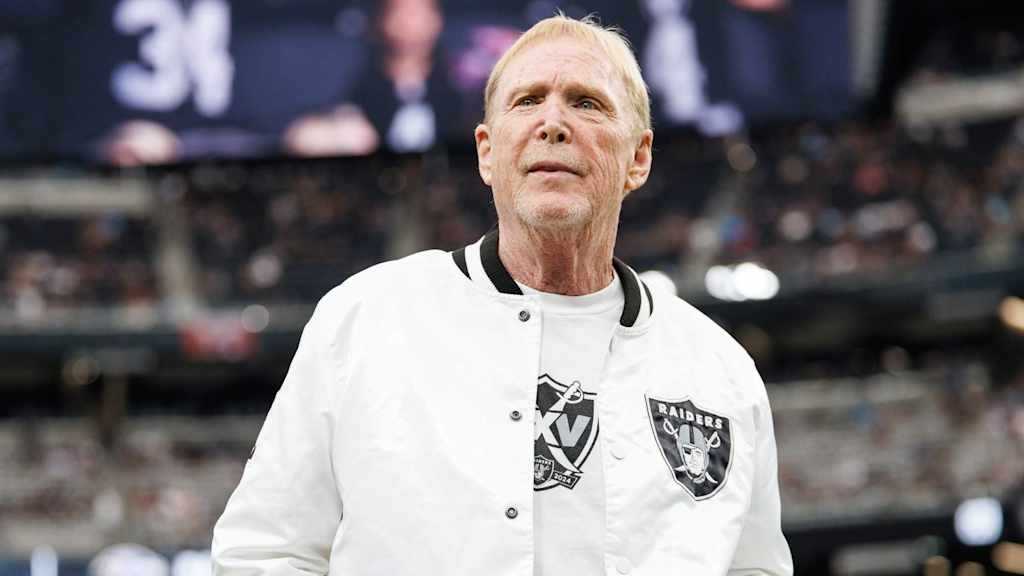 What is Raiders and Aces owner Mark Davis' net worth?