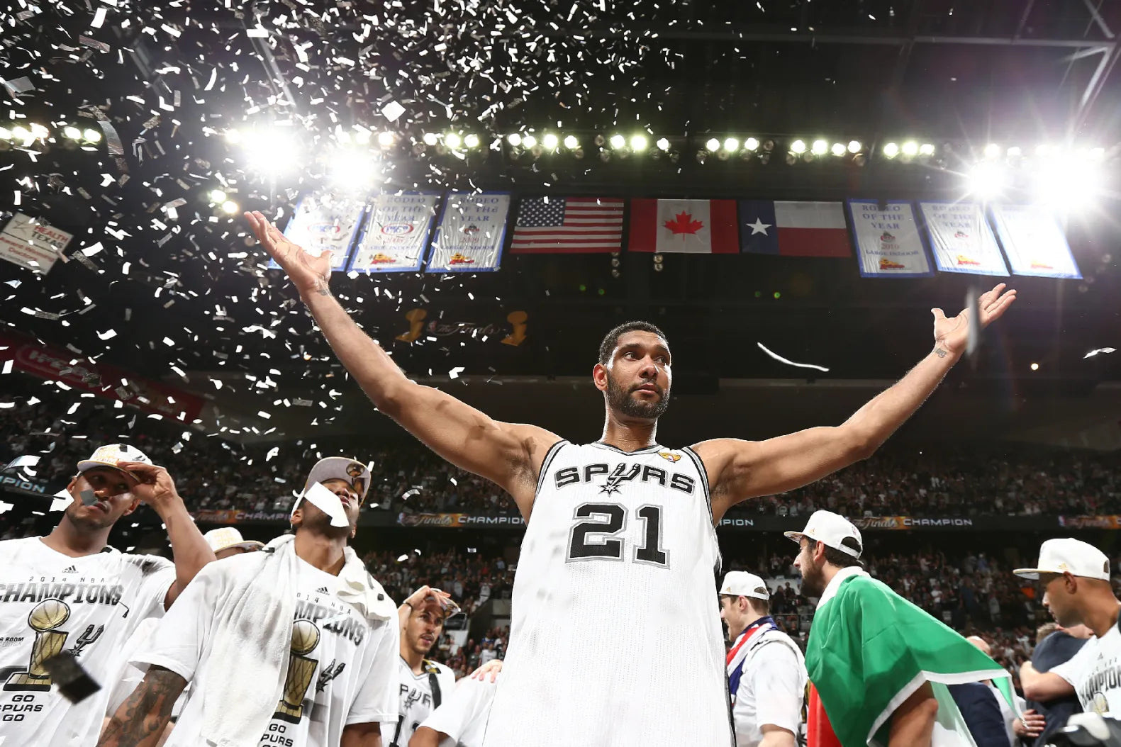 article_img / Figures of the Greatest Four: Tim Duncan's Net Worth